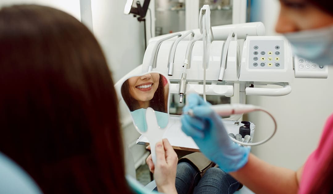 Sala de esterilización centralizada en clínica dental